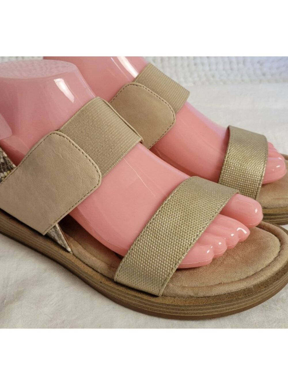 Eurosoft Sofft Women's Sandals 1" heel Snake print Nena sz 8 strappy Unused NWOT - Picture 2 of 10